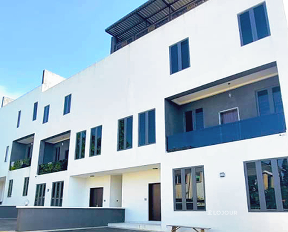 Semi Detached Duplex