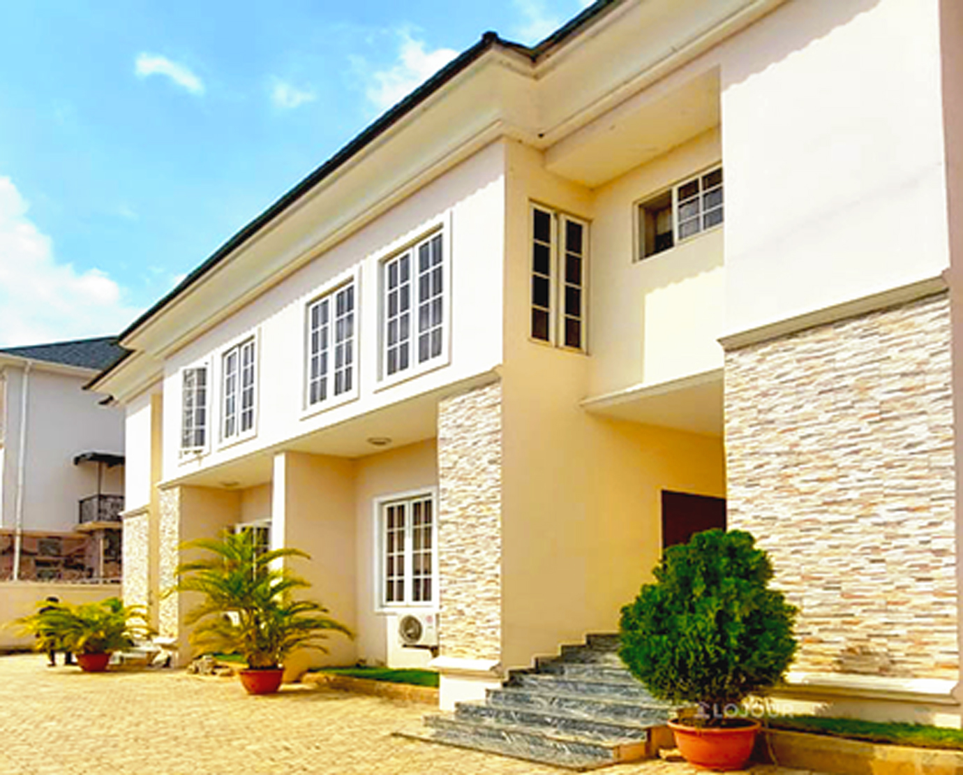 Semi Detached Duplex