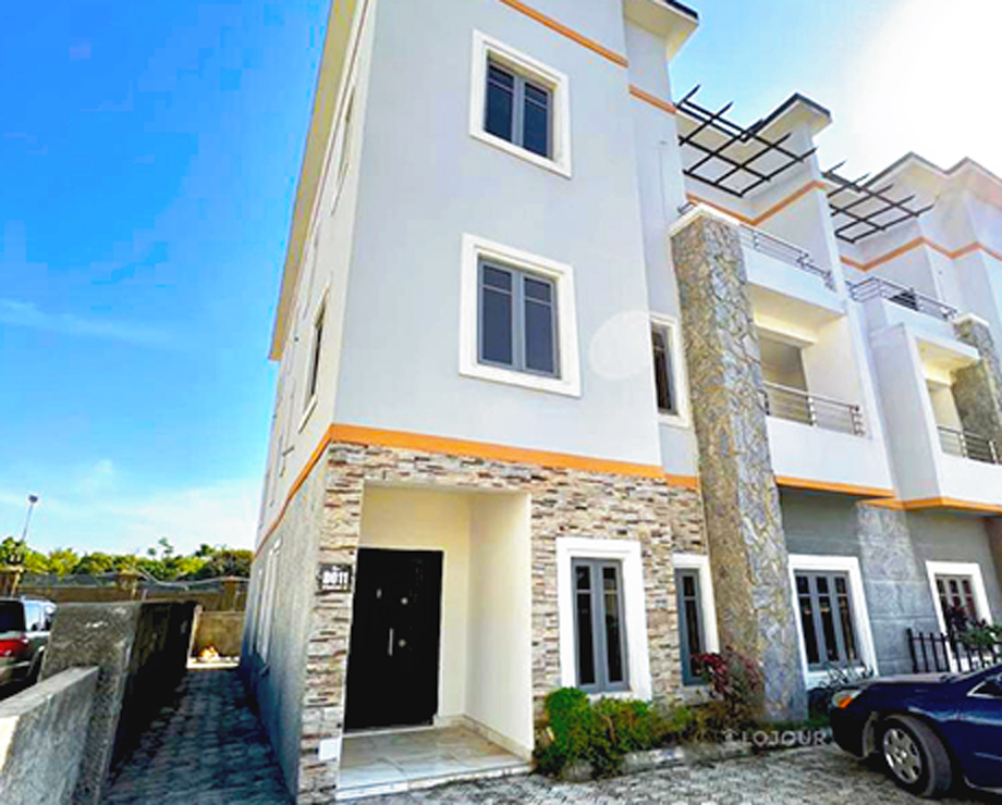 Semi Detached Duplex