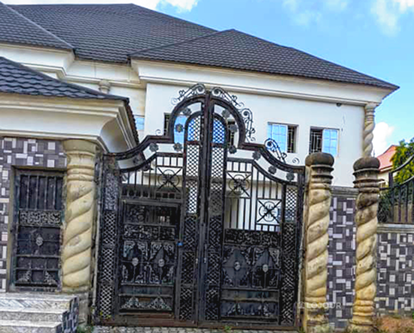 Semi Detached Duplex